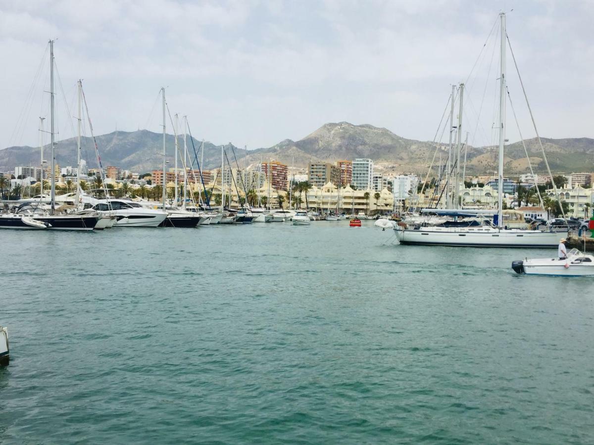 Carihuela Palace Beach Lägenhet Torremolinos Exteriör bild